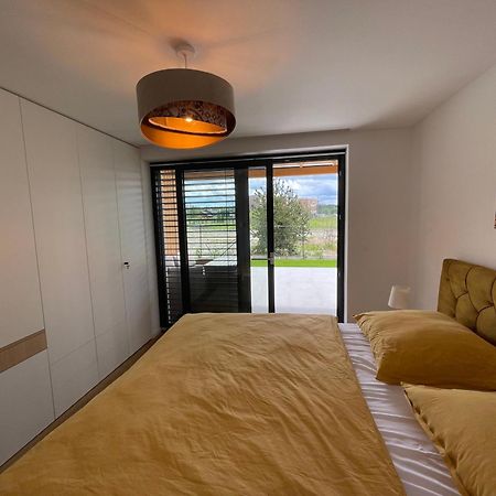 Apartmán Apartmán 1.C Sajdikove Humence Exteriér fotografie